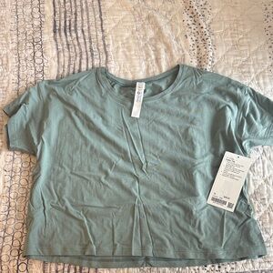 Lululemon Cates Tee size 10 new never worn